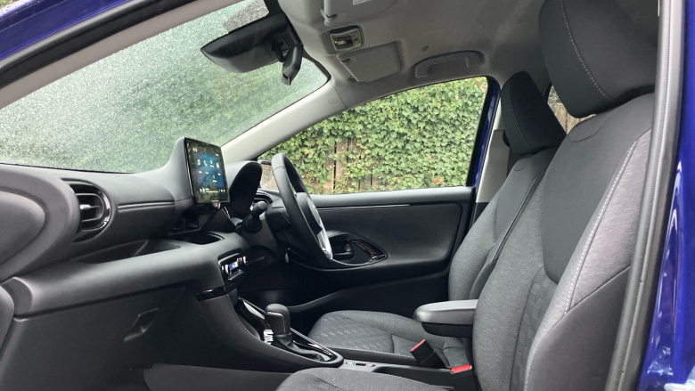 Toyota Yaris 1.5 Hybrid Design 5dr CVT Hybrid Hatchback